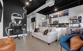 New Studio Sleeps 4 - 7 Mins To Dwtn